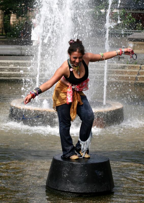 Fountain Performance - Taking a Bow