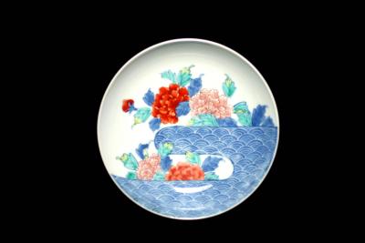Japanese Nabeshima Porcelain Dish, 5.75 inches diameter, 18th-19th century