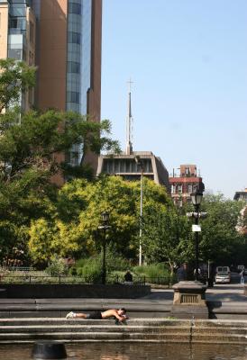 Washington Square Park Fountain with NYU Student & Catholic Centers