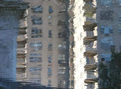 Reflection - Arch Corner & 2 Fifth Avenue