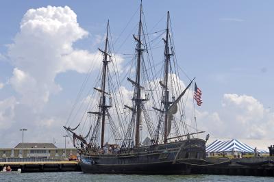v3/26/414226/3/47104963.HMSBounty.jpg