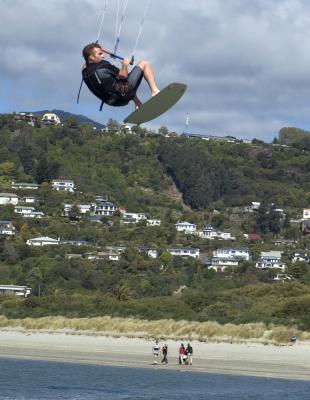 Kite surfers, Tahunanui Beach, Nelson, New Zealand