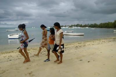 Bay of Coin de Mire, on the day of the Asian Tsunami