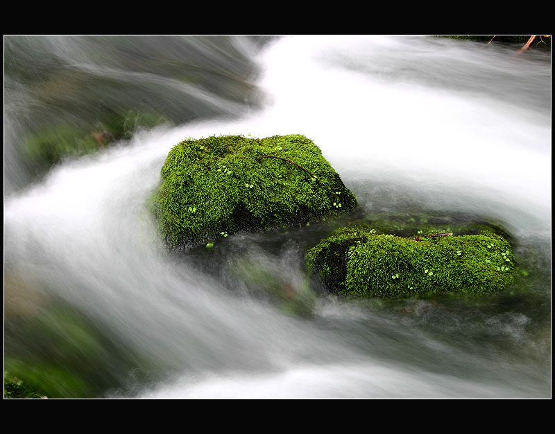 03.11.2005 ... Running water ...