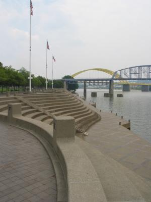 cincinatti riverfront - 02.jpg