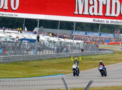 v3/27/59327/3/45336016.Rossi4.jpg