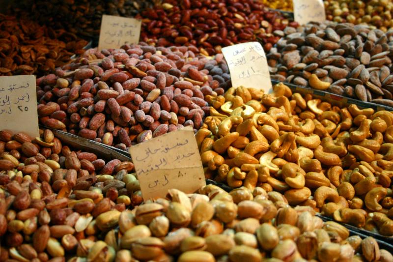 Going nuts at Souq Hamidiyyah