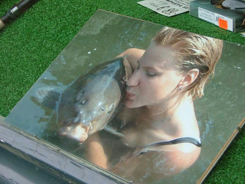 Fish Kiss