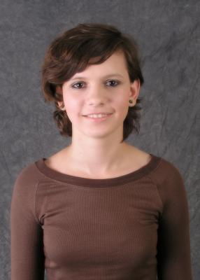 resLLauren02cropbsoft.jpg