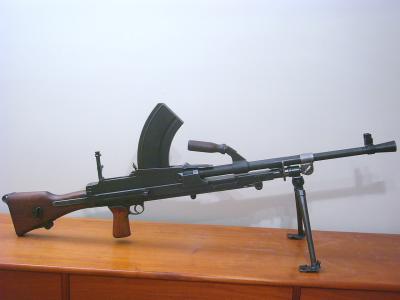 BREN MKII WITH MKII CARRY HANDLE