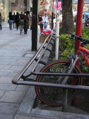 sidewalk benches