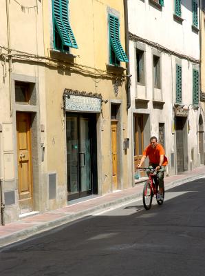 Bicyclist in Montelupo