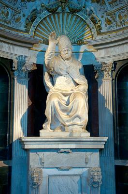 Sculpture of a Pope