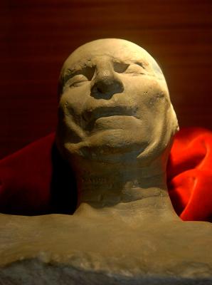 Brunelleschis burial sculpture