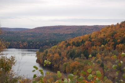 Stewarts Lake, Fall