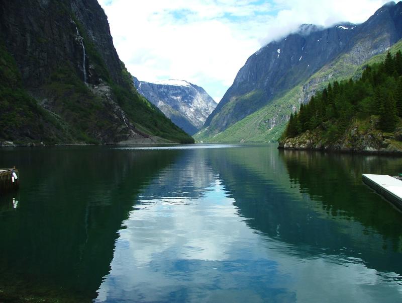 Naeroefjord-Gudvangen-Norway-WH