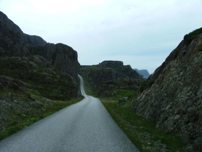 The roads in Solund look like Art