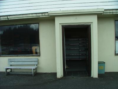 The shop at Herdla is closed - however the door is open
