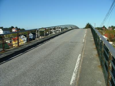 The Bridge accross to Nautnes 15 meters High