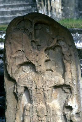 stela-Tikal