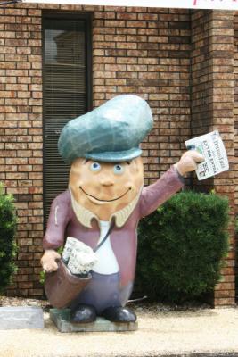 Newsboy Nut