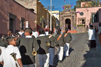 Via Cruces Procession