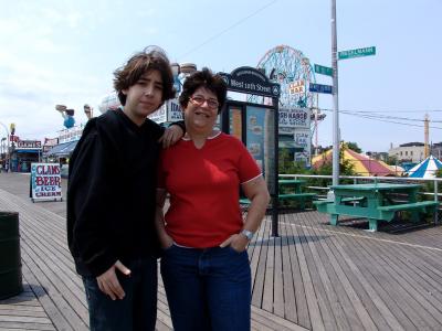 160 posando em coney island