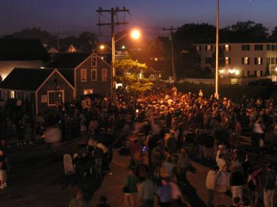 fireworks crowd.jpg