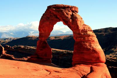 Delicate Arch at Sunset Early.jpg