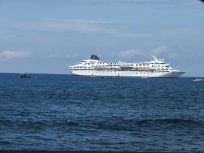 Cruise Ship at Kona