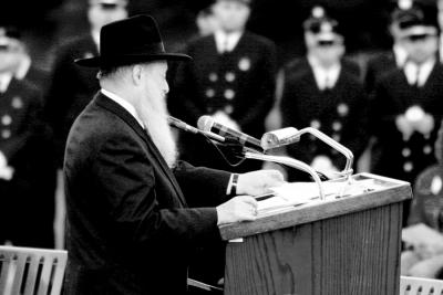 v3/30/153930/3/49118540.rabbi.jpg