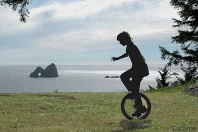 And Some Unicycle (09-03-05)