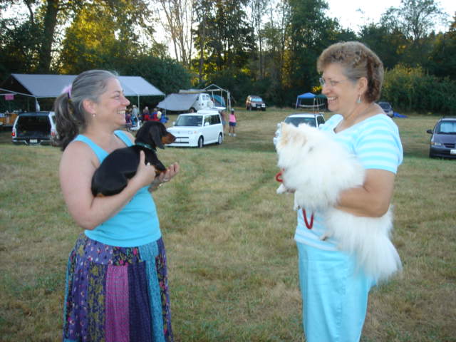 Randi and Rosalie chatting about dogs.  291.jpg