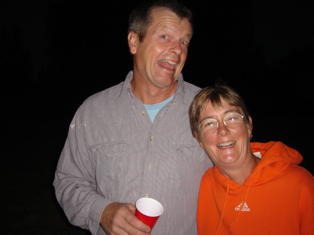 Fred and Sue, our gracious landlords 446.jpg