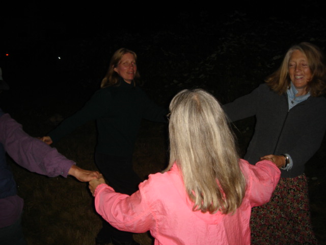 Dianes friends dancing 534.jpg
