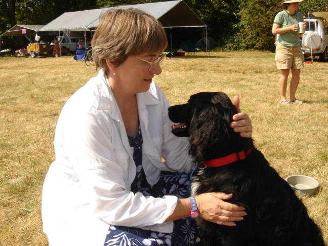 Sheila comforts Faye.  567.jpg