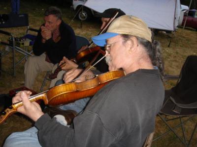 Jack Link fiddles 216.jpg