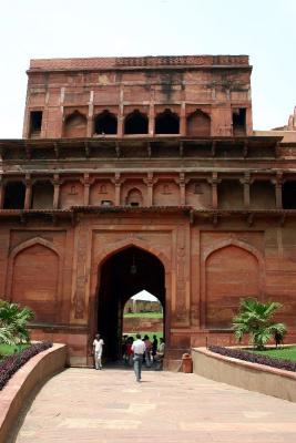 The entrance to the courtyard, Agra fort, Agra