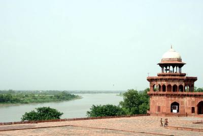 Overlooking the Yamuna, Taj Mahal, India