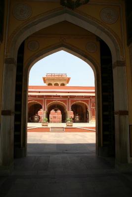 Jaipur City Palace, Through the arch