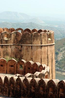 Jaigarh fort, Watching the valleys