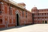 Jaipur City Palace, Palace walls