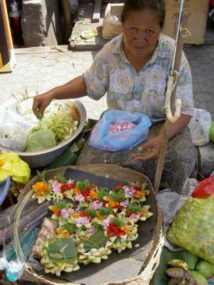 Woman selling offerings at Candikuning