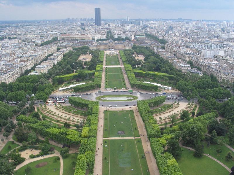 Looking SE; Montparnasse, Ecole Militaire