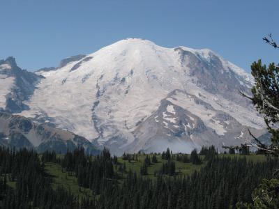 v3/31/529731/3/48752617.01095Mt.Rainierandnearbyplateau.JPGPwUnsharp13Q85.jpg