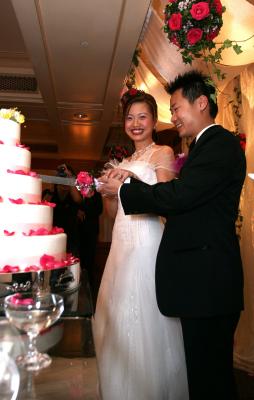 cake cutting1small.jpg