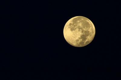9/19/05 - Full Moon (almost)