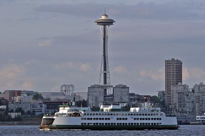 IMG_0112_Space_Needle_and_Ferry.jpg