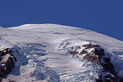 IMG_1648_Mt_Rainier_peak.jpg