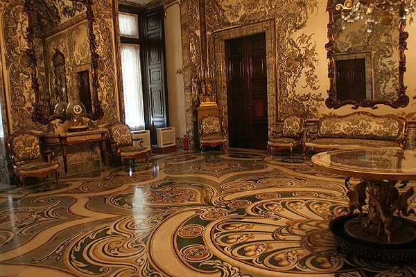 Antecamata de Carlos III (Carlos III Antechamber)